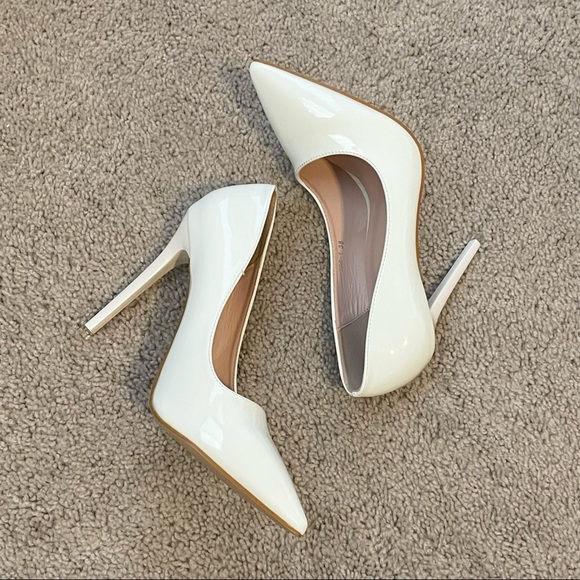 Pointed Toe Stilleto Heels (White) - Picture 1 of 9